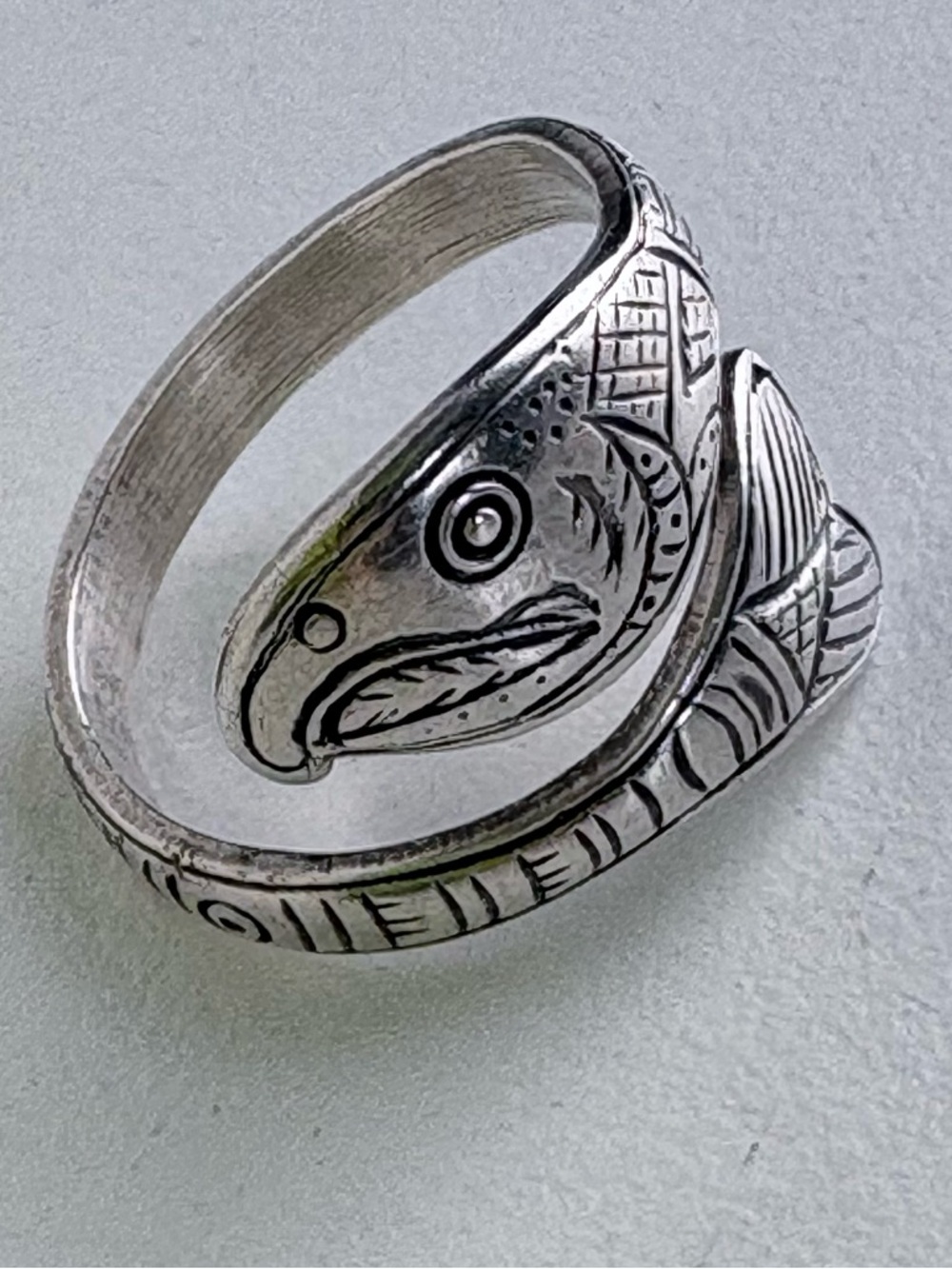 Vintage sterling silver Wrap Fish Knuckle Ring Native American - Picture 7 of 13